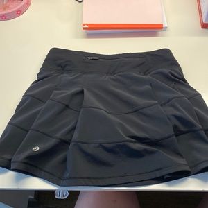 Used size 2 lululemon skirt